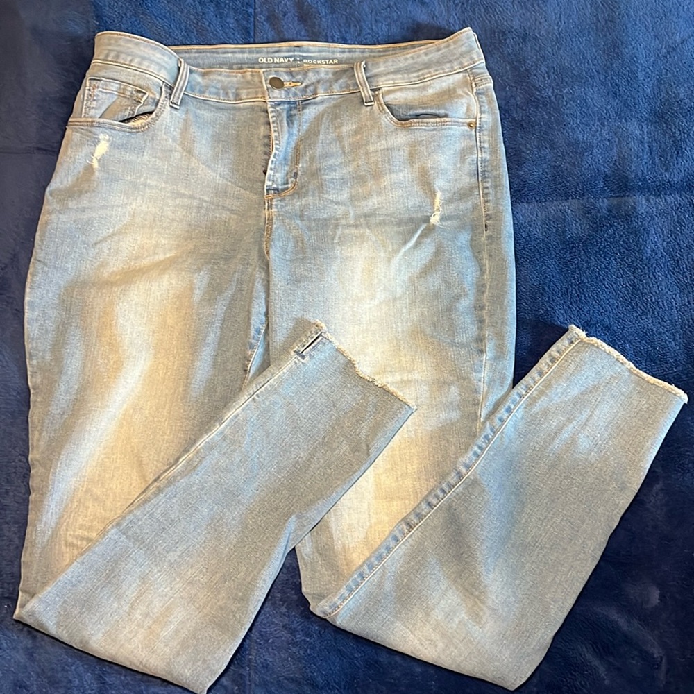 NWOT Old Navy Rockstar Regular, Mid-Rise Light Blue Jeans.